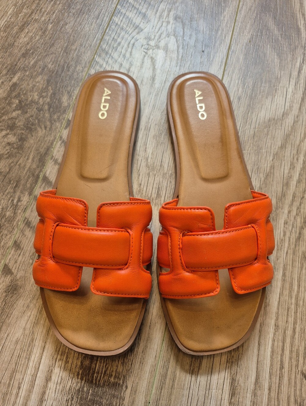 Aldo Women's Beach Resortwear Orange Leather Elenaa Flat Geometric Sandal Size 9 - Picture 3 of 4